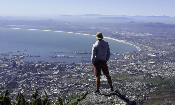 Hector surplombe Cape Town — Partir un an en Afrique du Sud